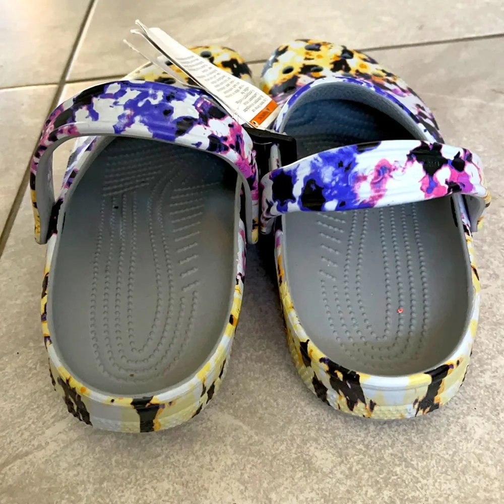 NWT Crocs tie-dye mania clog